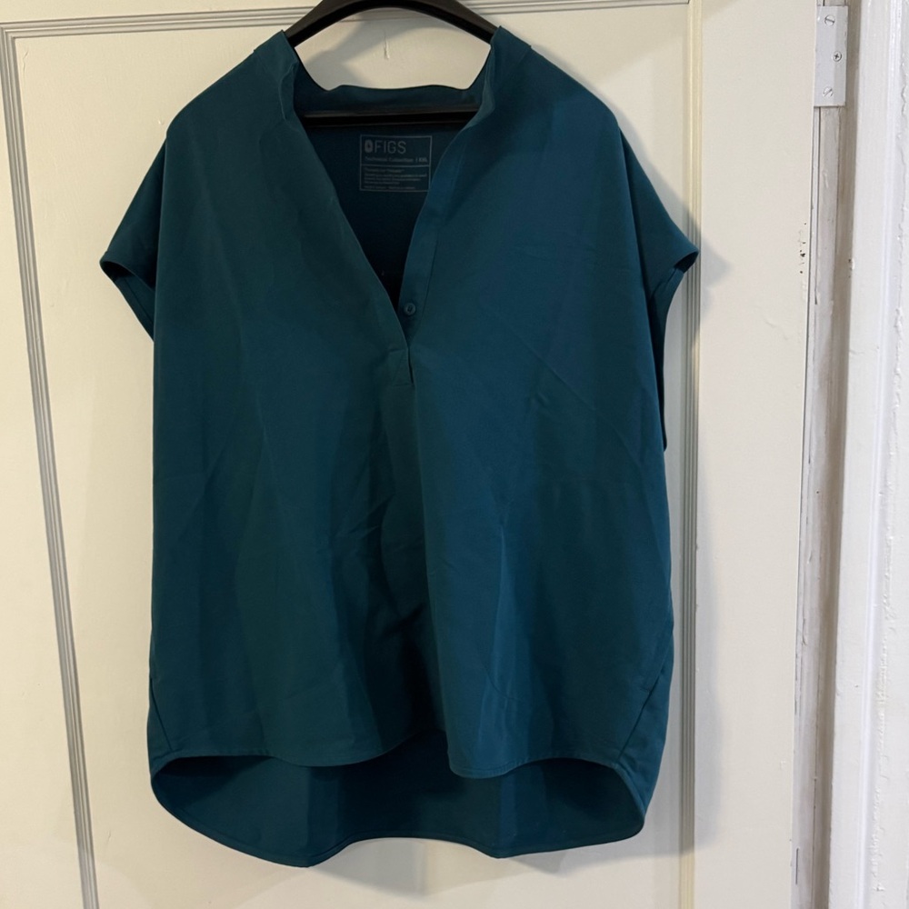 Figs Women's Carribean Blue Rafaela oversized scrub top